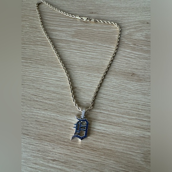 DETROIT TIGERS OFFICIAL MLB LOGO PENDANT - Picture 4 of 5